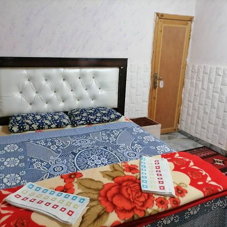 Guest House Hazem Al Azraq ash Shamālī Esterno foto