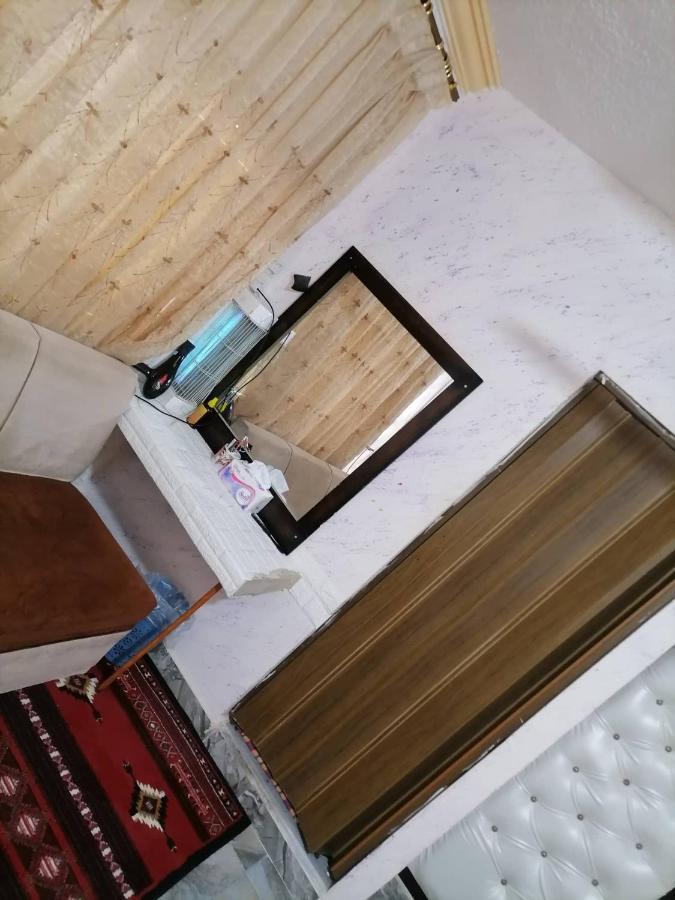 Guest House Hazem Al Azraq ash Shamālī Esterno foto